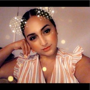 Meet your Posher, Mayra